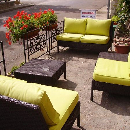 Le Petit Dragon Rouge Hotel Miers Bagian luar foto